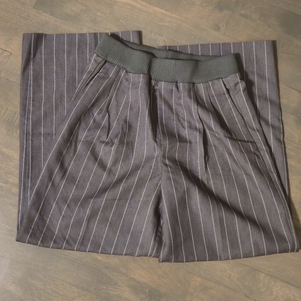 🌟Steve Madden Wide Leg Pants Grey Pinstripe